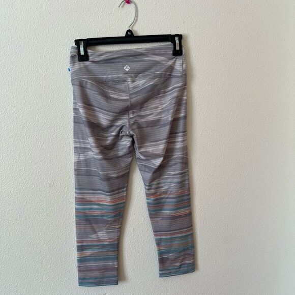 prAna Pillar Printed Capri Leggings Size XS Sporty Activewear Southwestern - Picture 3 of 6